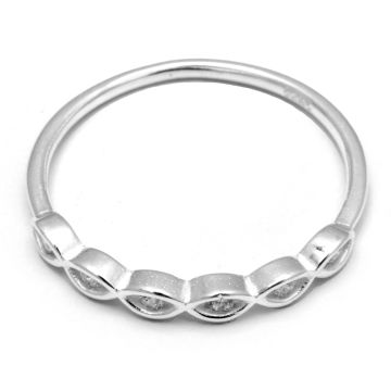 Cubic Oval Ring